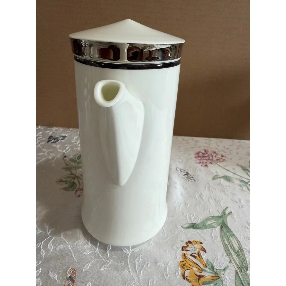 Mikasa Bone China Solitude Coffee Pot A5-166 White Silver Trim Japan Narumi